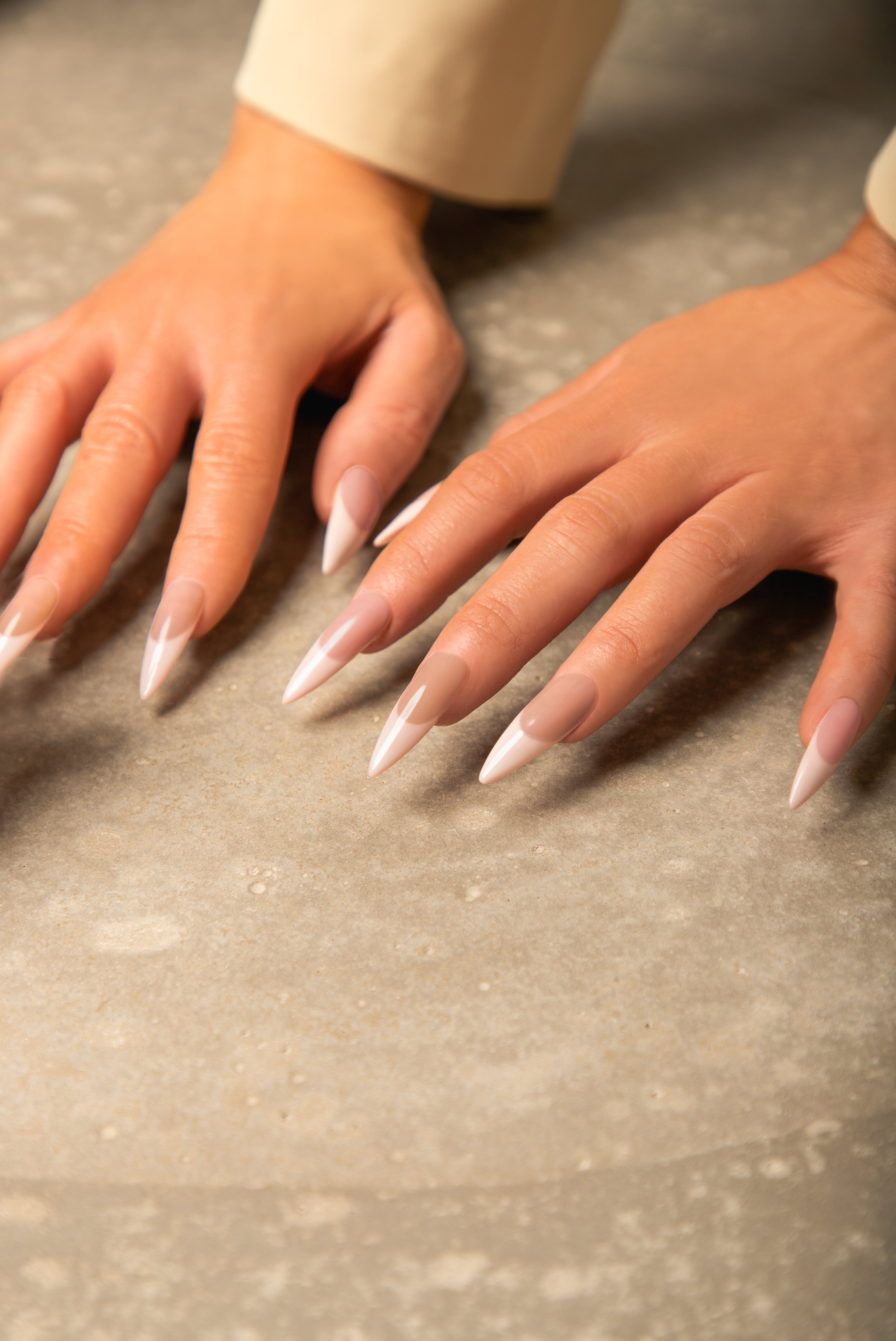 Sheer Nude Honey Nail Lacquer