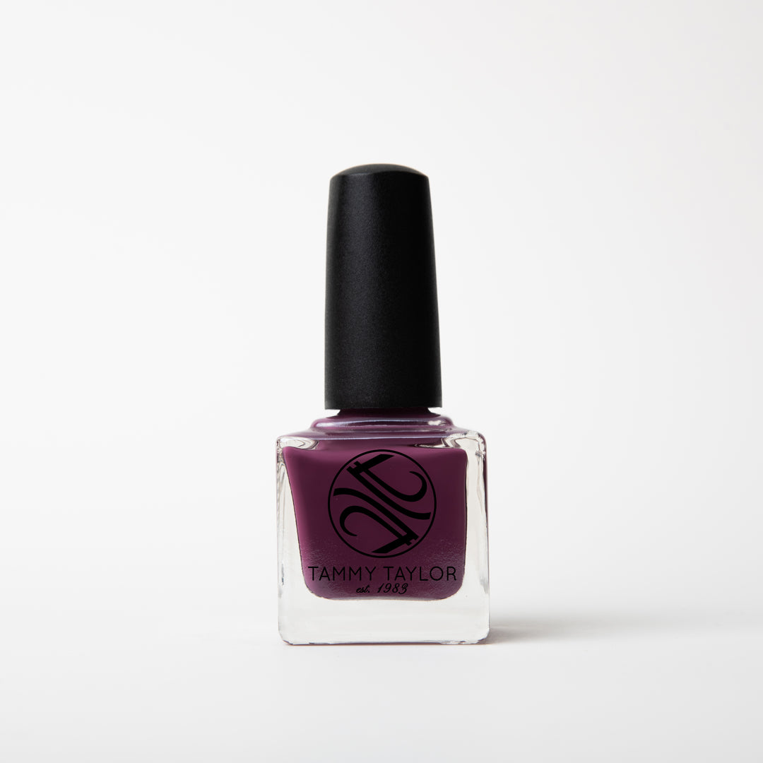 Tammy-Taylor-Everyday-Aubergine-Nail-Lacquer-20250909.jpg