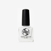 Color Of The Year 2026: Cloud Dancer Nail Lacquer
