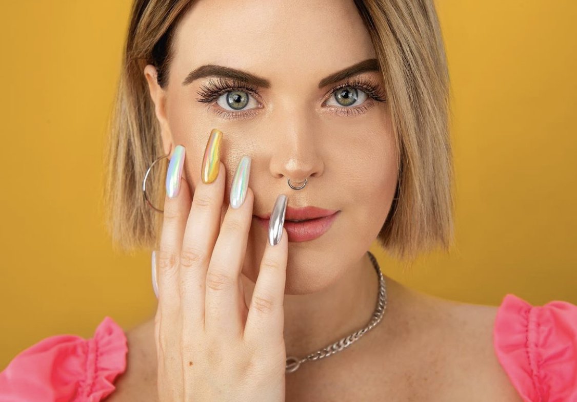 Princess Dust White Opal Chrome